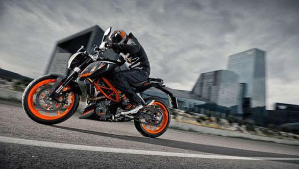 KTM announces price cut on Duke 200 and 390
