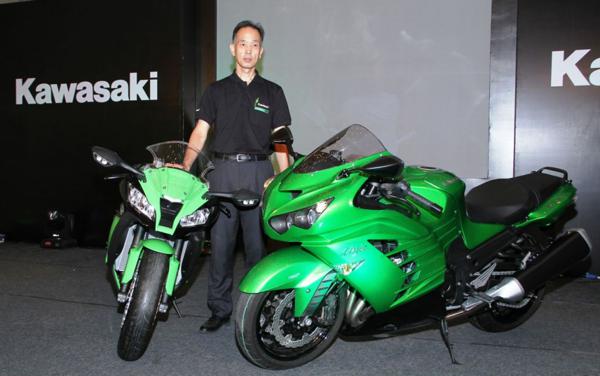 Kawasaki Ninja ZX10R and ZX-14R launched in Pune        