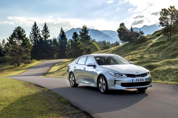 Kiaâ€™s first hybrid offering Optima PHEV launched in the UK