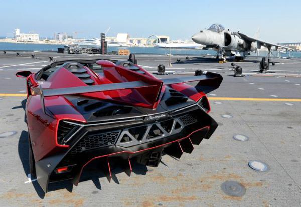 Lamborghini Veneno Roadster unveiled on an aircraft carrier 