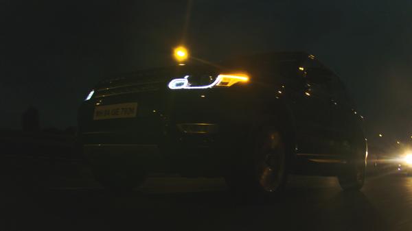Range Rover Sport Night Tracking