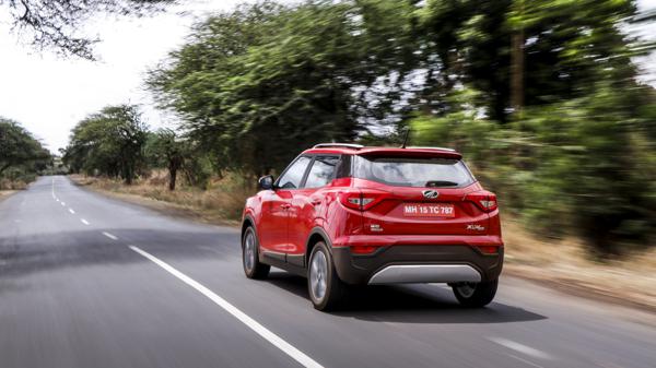 Mahindra XUV300 AMT W8 First Drive Review