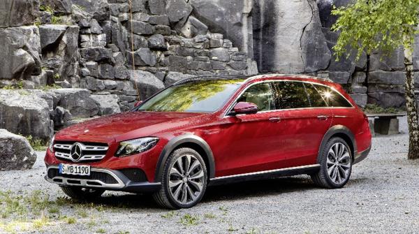 New E-Class All-Terrain to be unveiled at the Paris Motor Show 