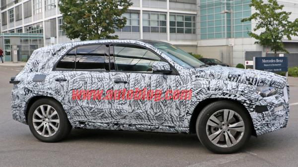 Mercedes-Benz GLE prototype spotted with heavy camouflage