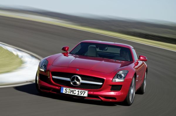 Mercedes-Benz SLS AMG becomes fastest production car at the BIC