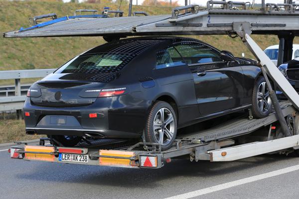 Mercedes E-Class Coupe spotted on test 
