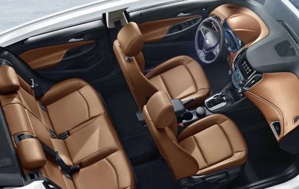 New generation Chevrolet Cruze interior images revealed