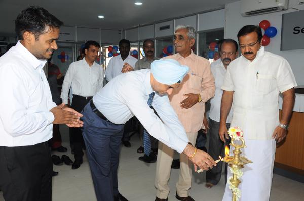 Nissan India opens a new dealership in Puducherry