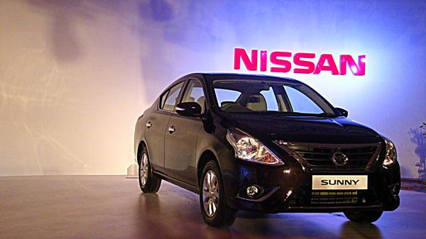 Nissan Sunny Launched 2014 Photo