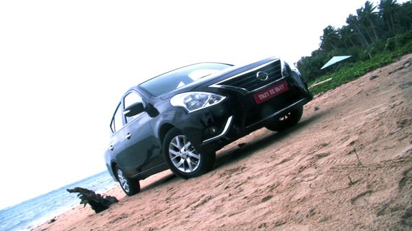 2014 Nissan Sunny Review 3