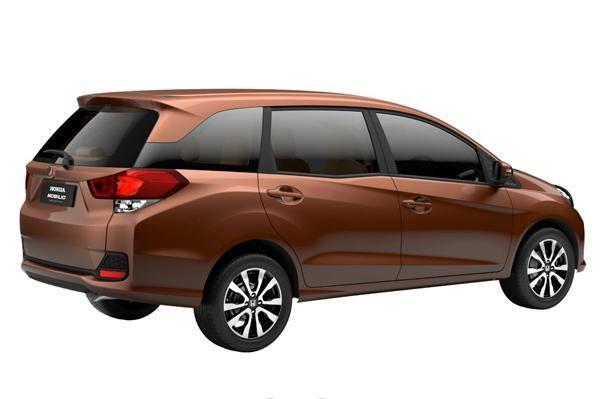 Renault Lodgy may be a tough contender against Honda Mobilio
