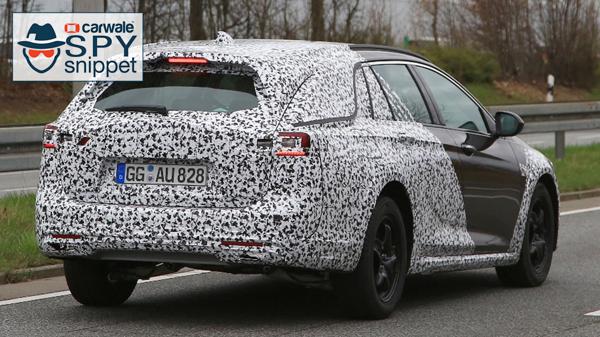 Opel Insignia Country Tourer spied