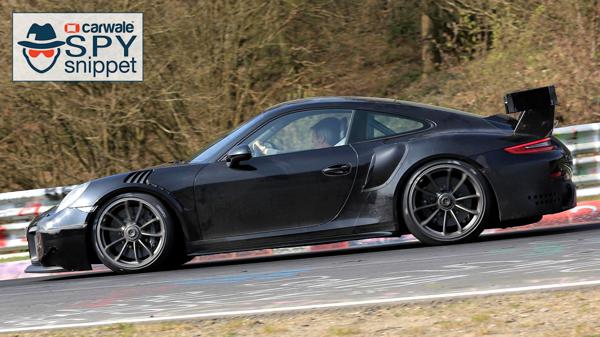 Upcoming Porsche 911 GT2 spotted testing