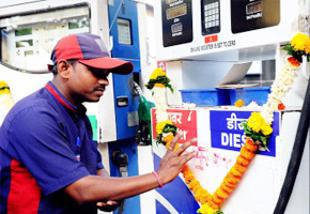 Prices of petrol slashed by INR 1.09 per litre, diesel hiked by 56 paise
