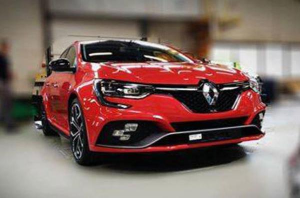 Shots of an undisguised Renault Sport Megane surface online