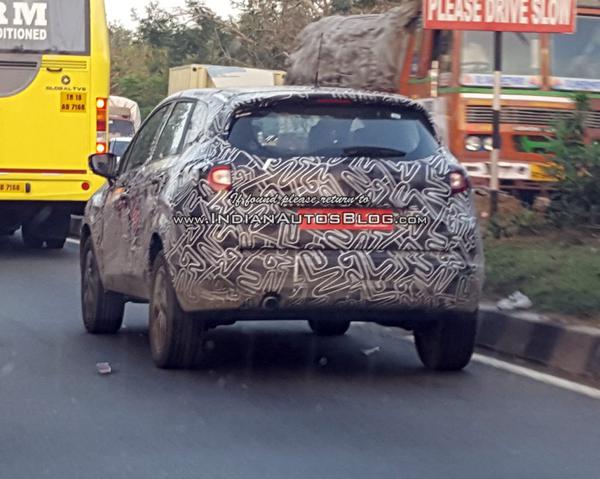 2017 Renault Kaptur spied on test in India before its launch