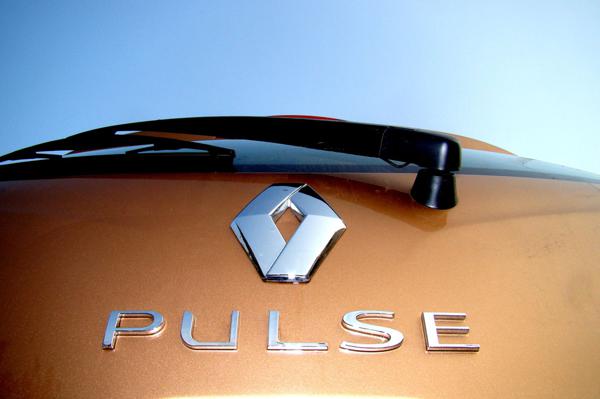 Renault Pulse Logo and Monogram