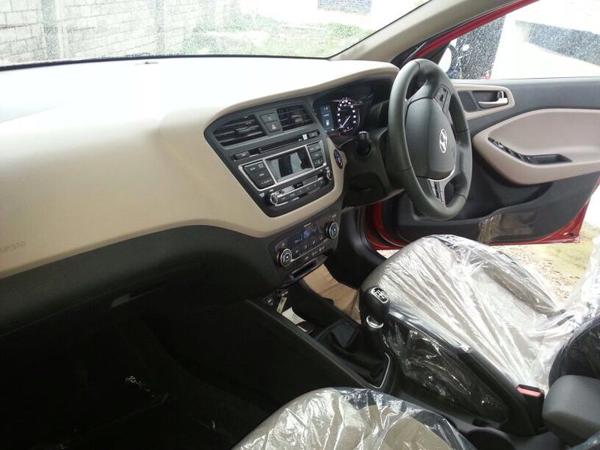 Spied-  New 2015 Hyundai Elite i20 interior