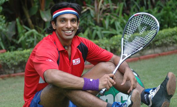 Squash champion Ritwik Bhattacharya is the latest victim to car stereo thieves