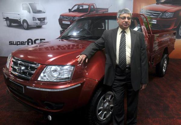  Tata Motors launches new Xenon model in India  