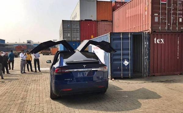 First-Tesla-Model-X-rear-in-India