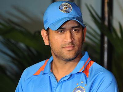 The bike lover Mahendra Singh Dhoni finishes his test ride