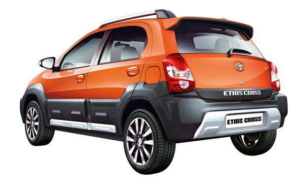 Toyota Etios Cross - Petrol Vs Diesel