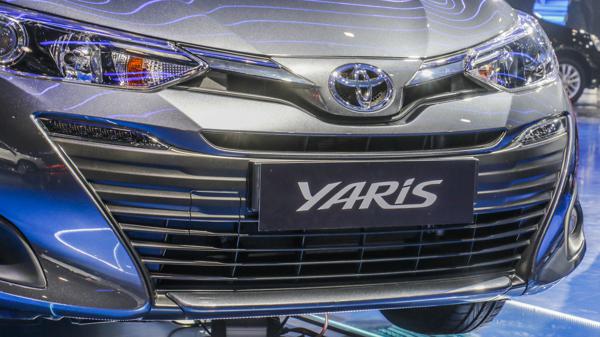 Toyota-Yaris-grille