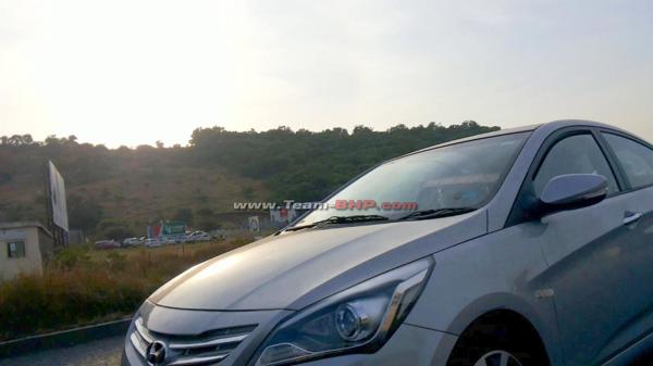 Uncamouflaged Images of Upcoming Hyundai Verna Facelift Spotted   