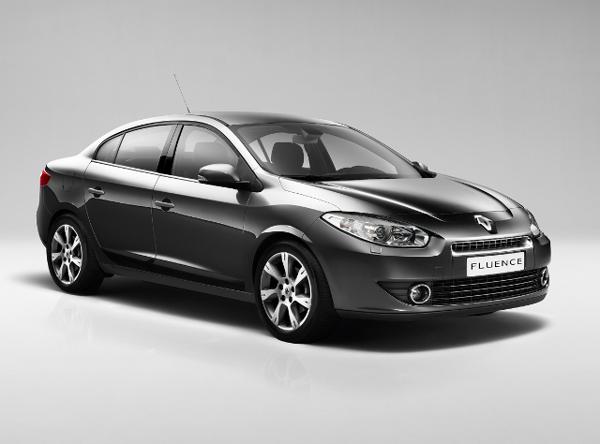 Upmarket sedan comparison - Renault Fluence Vs Fiat Linea