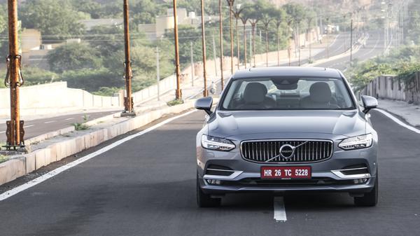 Volvo S90 Excellence revealed in Shanghai