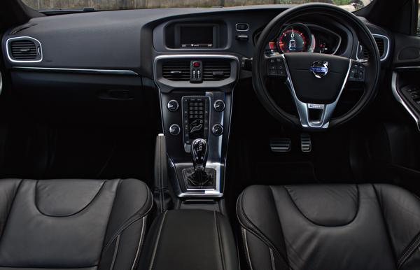 Volvo V40 interiors