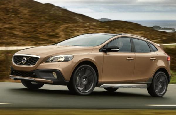 Volvo V40 priced at Rs.25lakhs will mark Volvo’s entry into the volume game