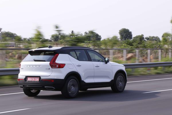 Volvo XC40 First Drive Review 