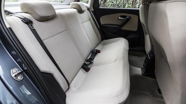 VolksWagon VW Ameo Interior First Look Review Carwale Photos Images Pics India 20160227 37
