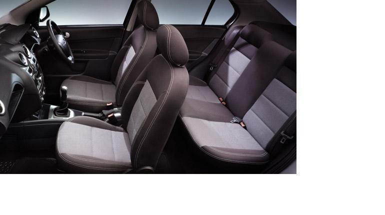 Ford Fiesta (2012-2017) Interior & Infotainment | carwow