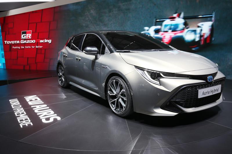 Toyota unveils new Auris - Motor Trade News