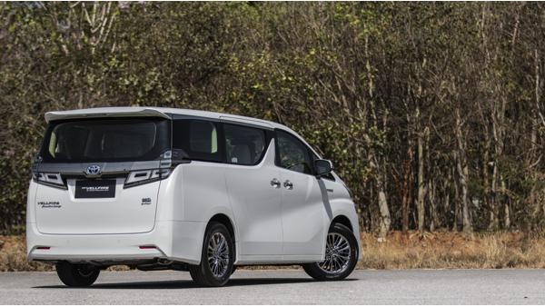 Toyota Vellfire Executive Lounge First Drive Review