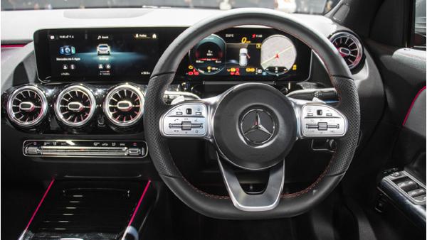 2021 Mercedes-Benz GLA Class interior