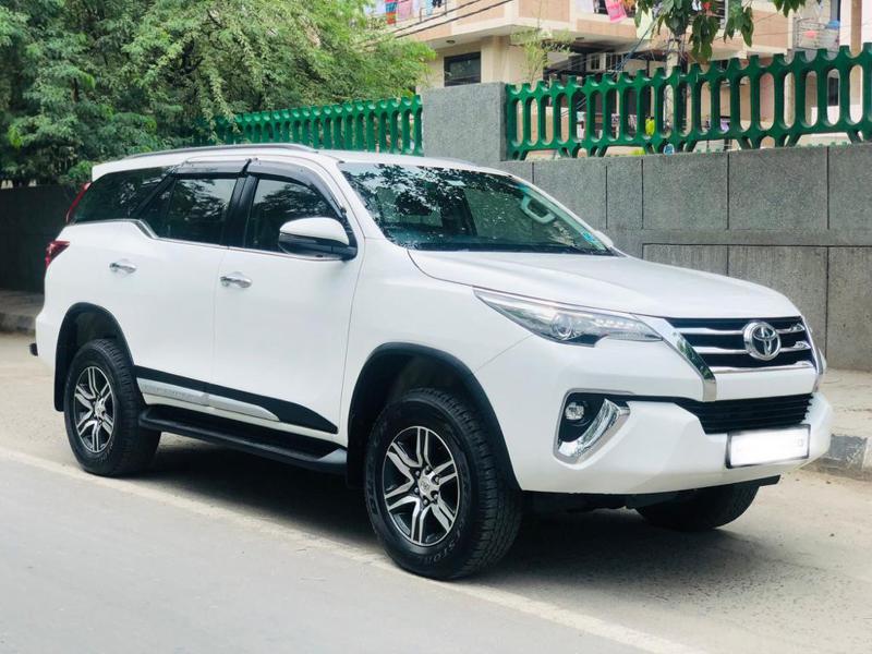 Used Toyota Fortuner 2.7 4x2 AT (2017) in New Delhi ...
