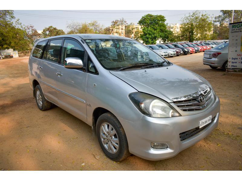 Used Toyota Innova in Hyderabad, Second Hand Toyota Innova in Hyderabad ...
